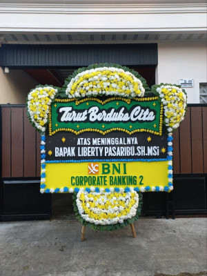 Papan Bunga Duka di Cigondewah Kidul